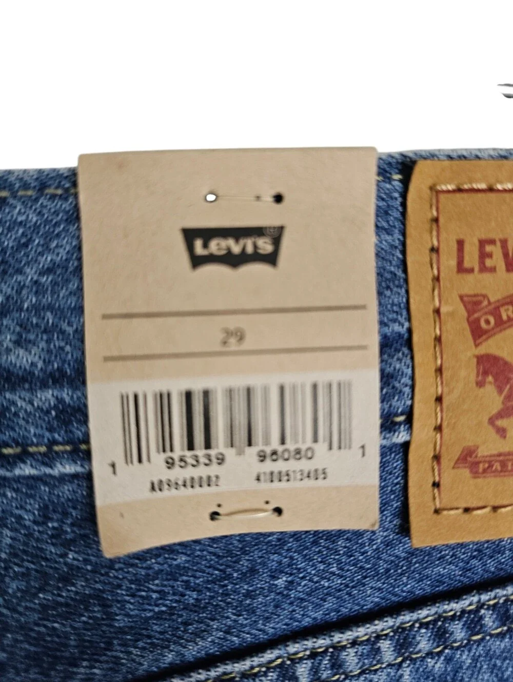 Levis levi low